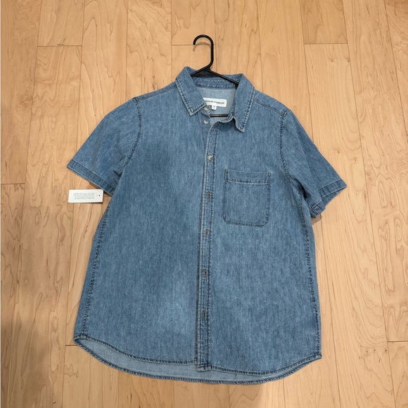 Aritzia Tops - Denim forum Denim Shirt